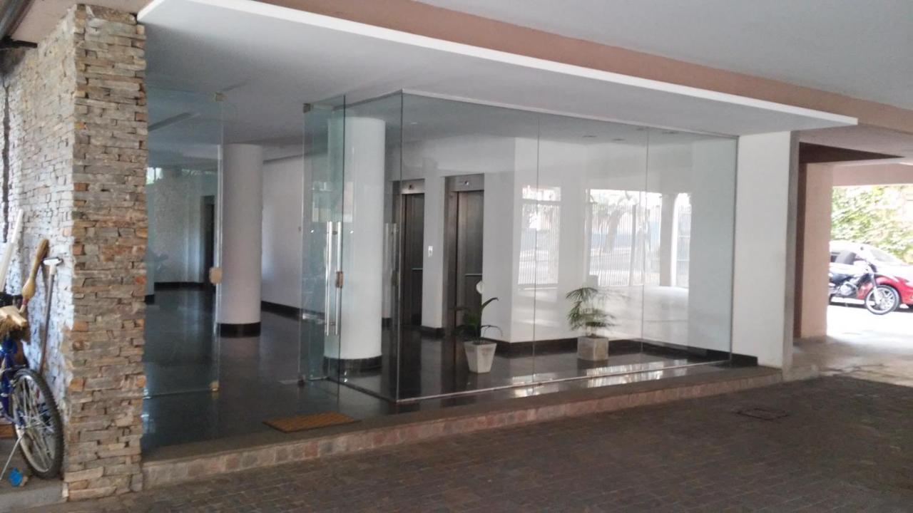 400 Av Libertador Luminoso Amplio Piscina Cochera Seguridad 24 Hs San Fernando Exterior foto